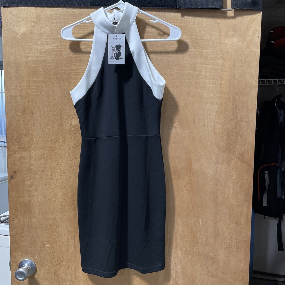 Sexy cocktail dress Black & White NWT‎ Extra Small